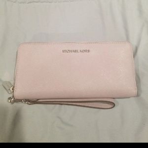 NWOT Michael Kors wallet